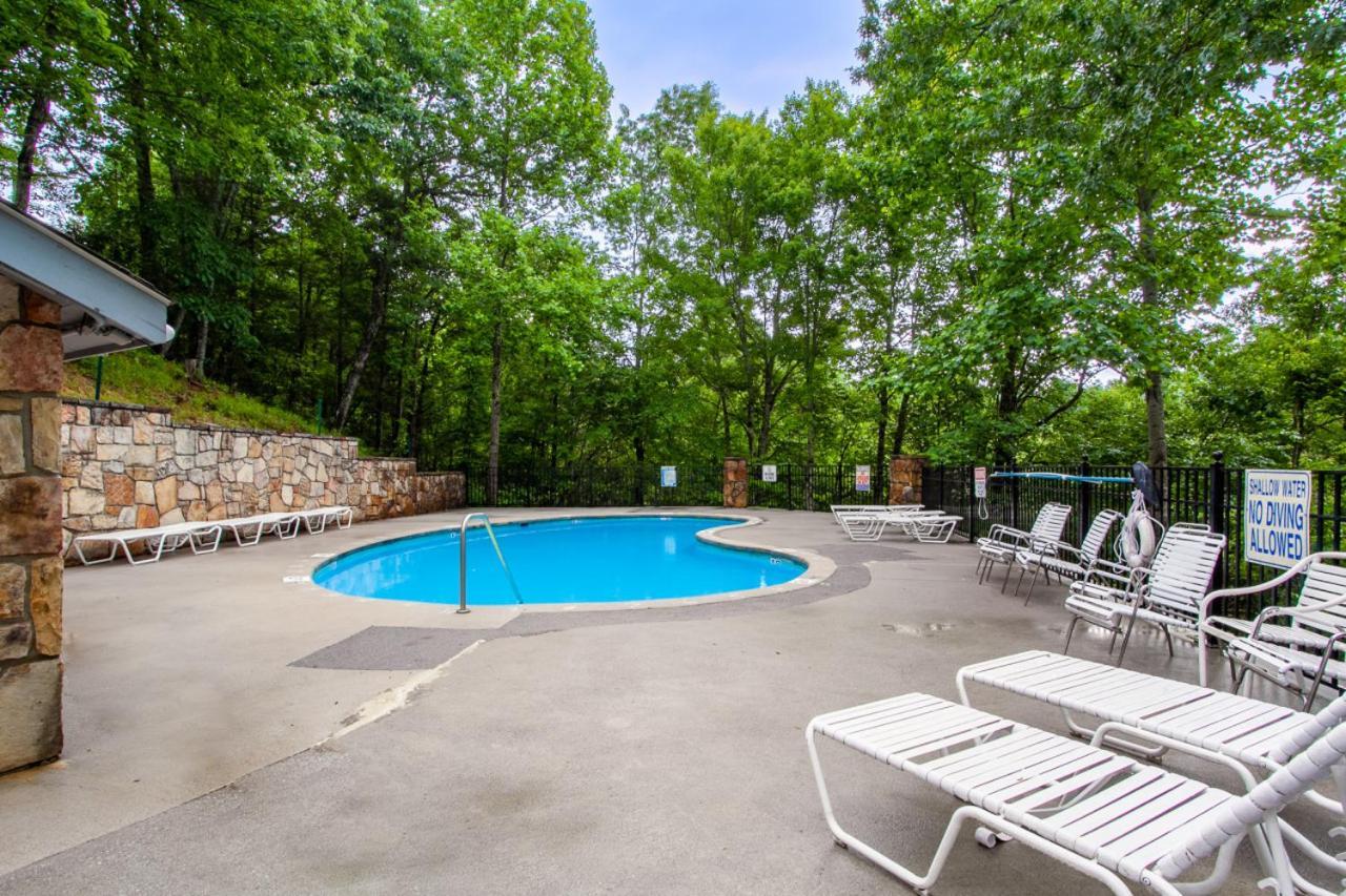 Little Cub Cottage - Mtn Views & Community Pools Gatlinburg Esterno foto