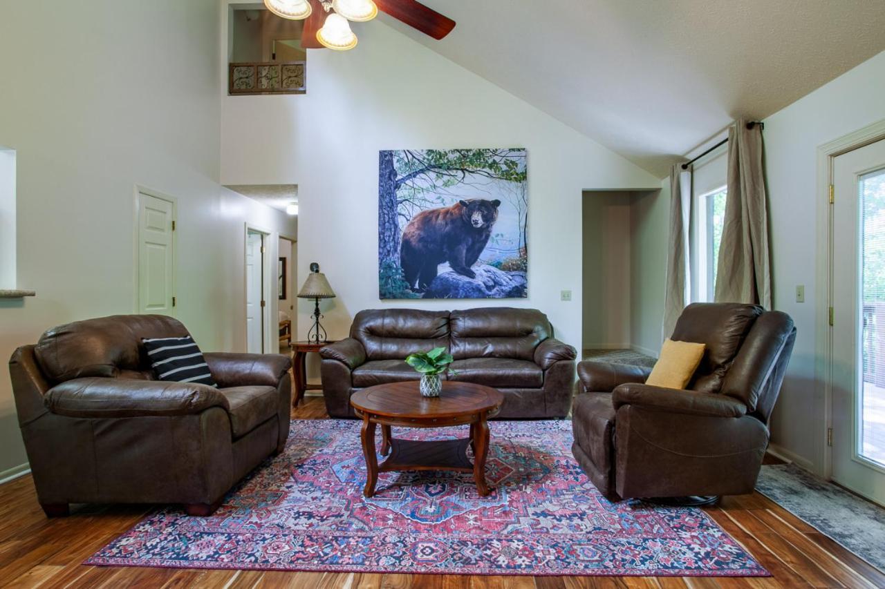 Little Cub Cottage - Mtn Views & Community Pools Gatlinburg Esterno foto