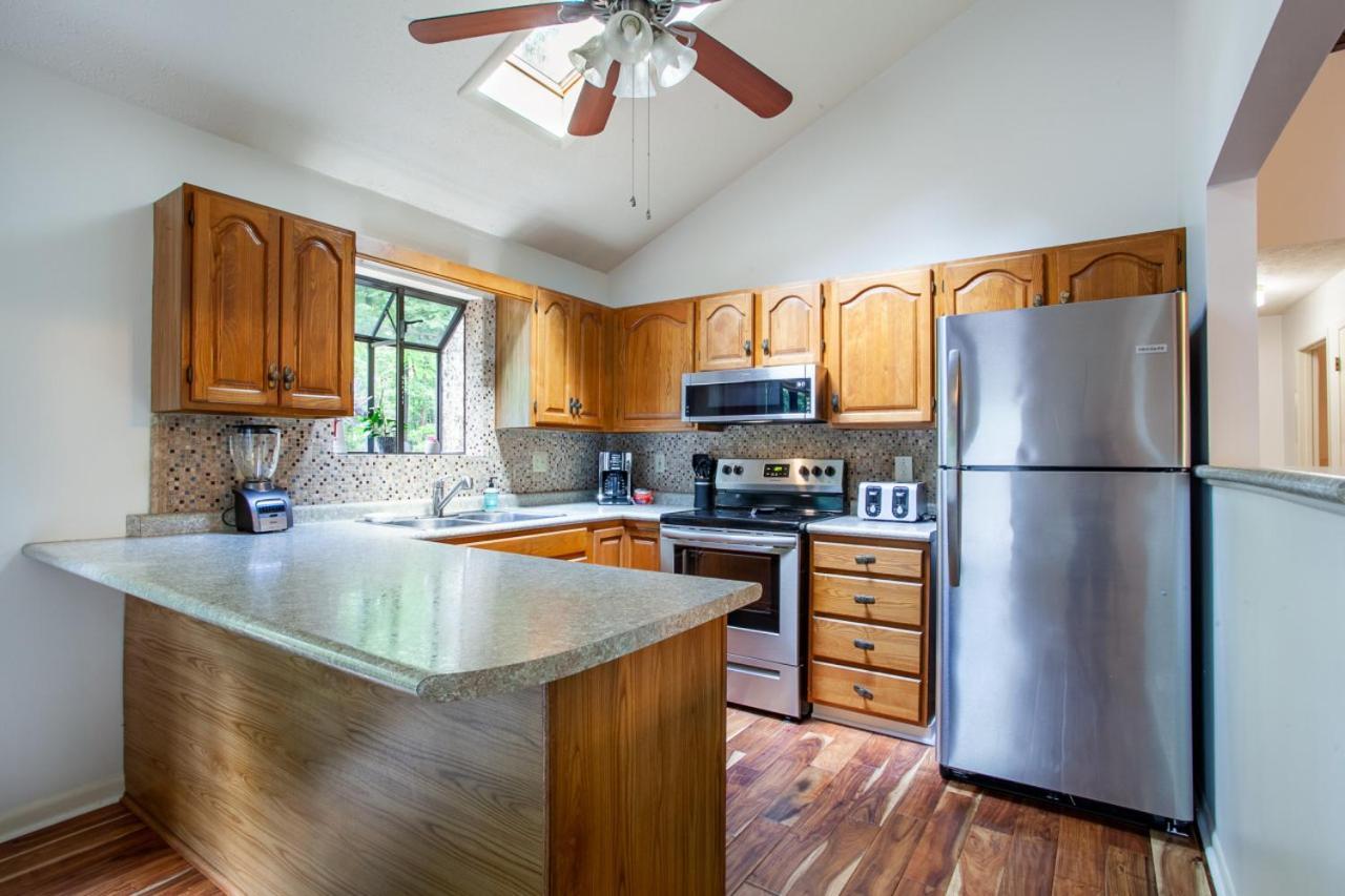 Little Cub Cottage - Mtn Views & Community Pools Gatlinburg Esterno foto