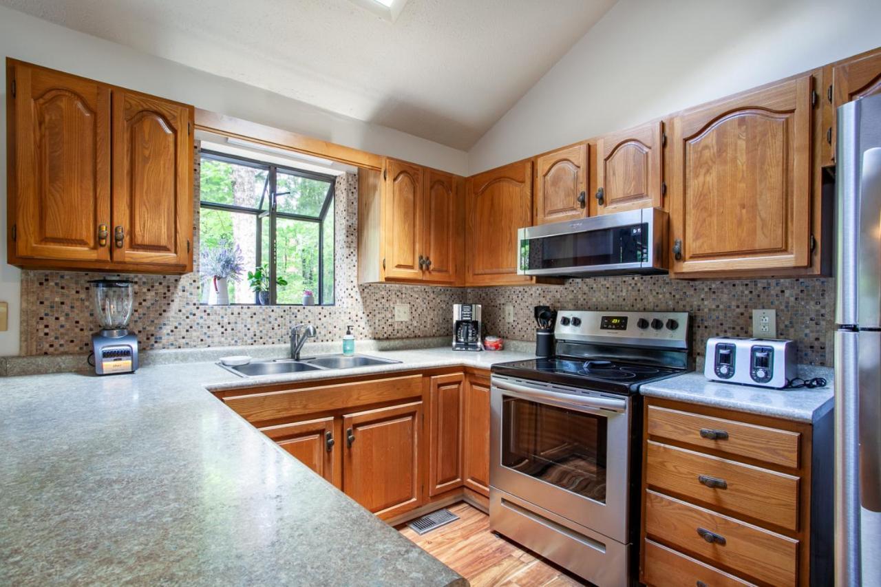 Little Cub Cottage - Mtn Views & Community Pools Gatlinburg Esterno foto