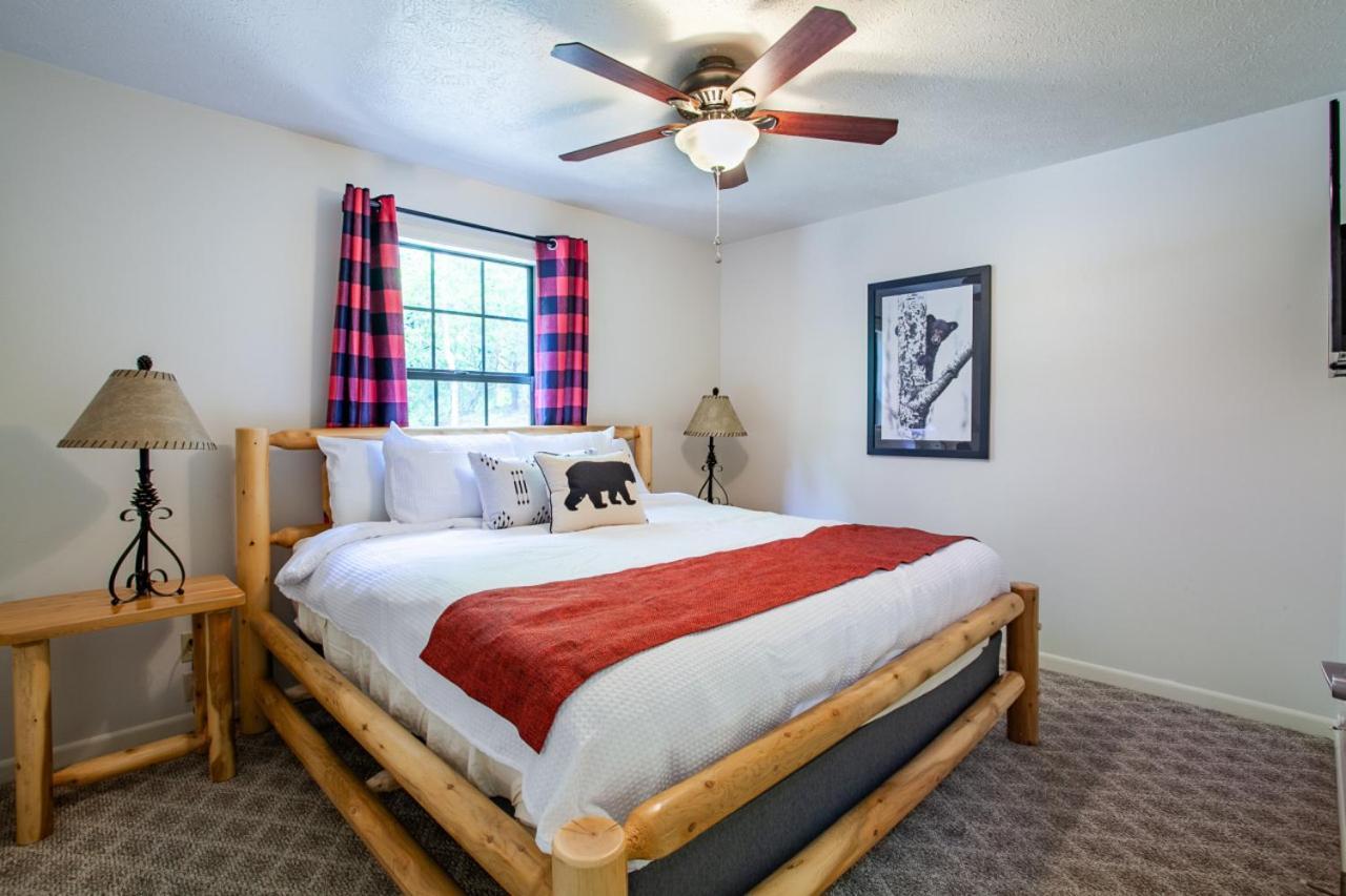 Little Cub Cottage - Mtn Views & Community Pools Gatlinburg Esterno foto